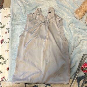 Elegant Sleeveless Blouse in Light Gray